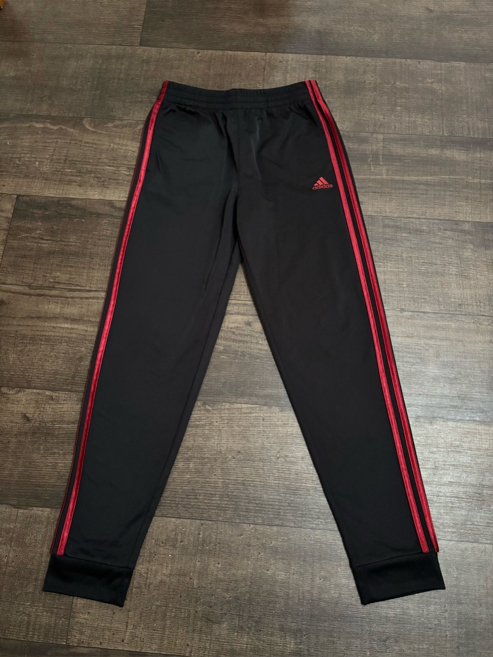 Adidas Boys Size XL (18/20) Black Red Classic 3 Stripe Tricot Joggers Pants